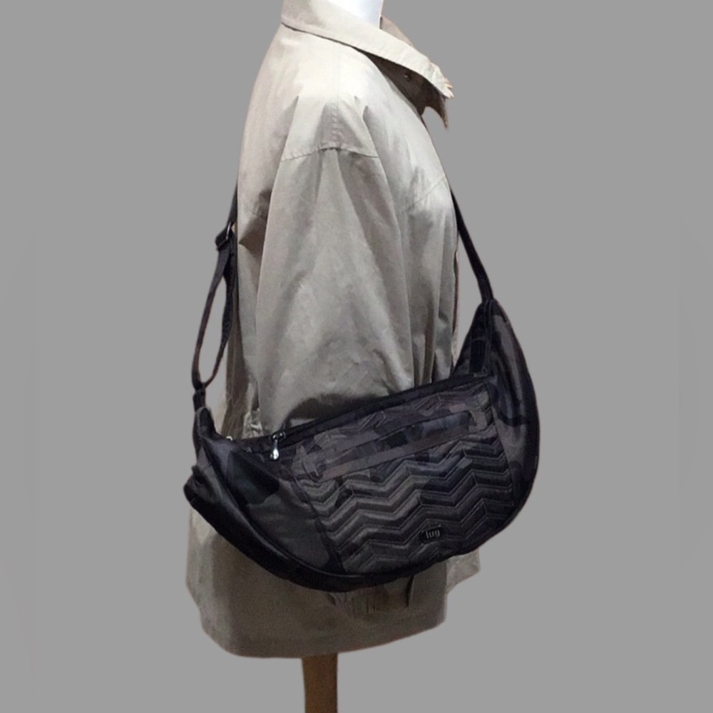 LUG Boomerang Charcoal Gray Camo Print Crossbody Sling Freestyle Bag - Picture 5 of 14